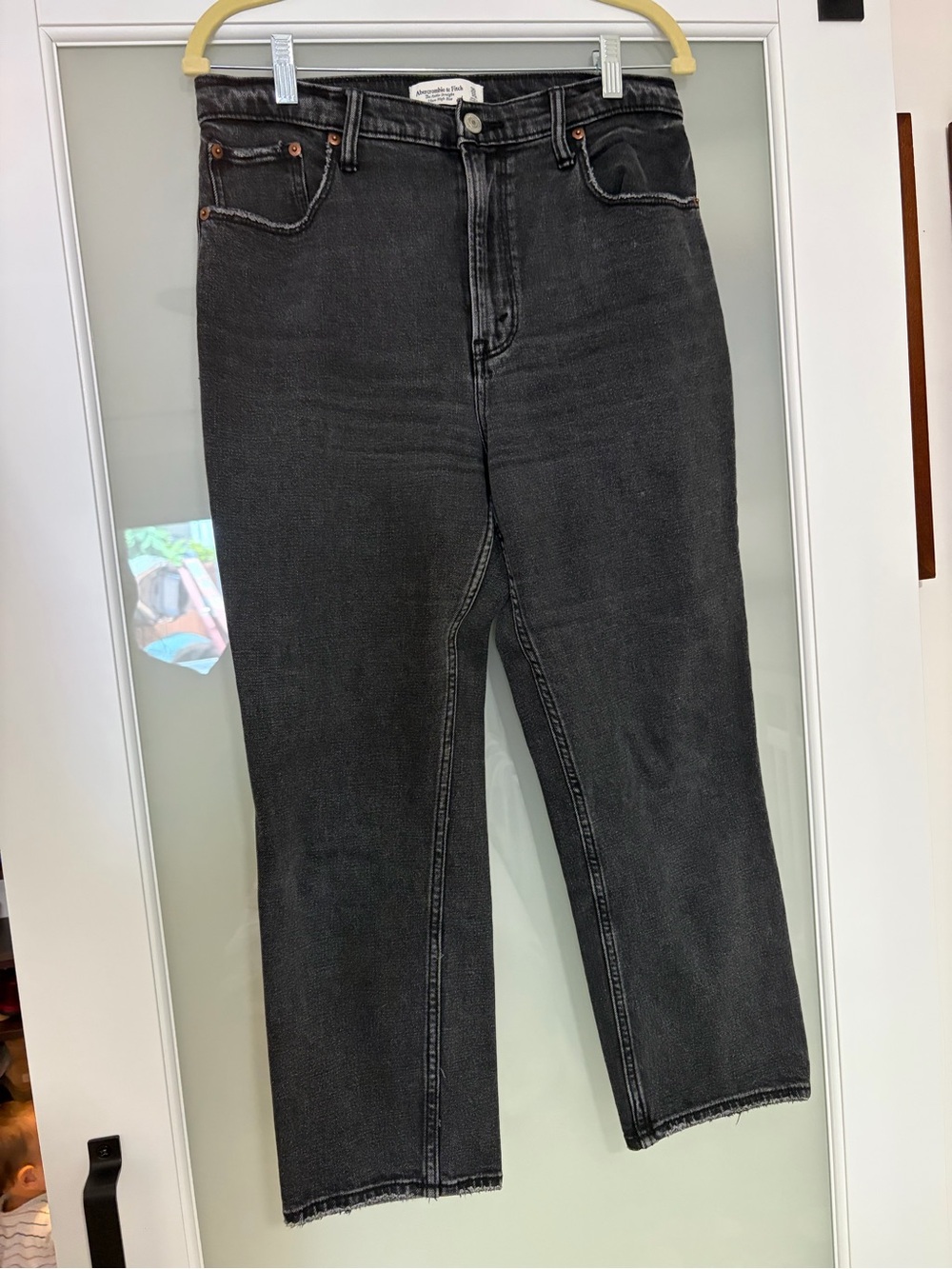 Abercrombie & Fitch Women's Black Straight-Leg Jeans